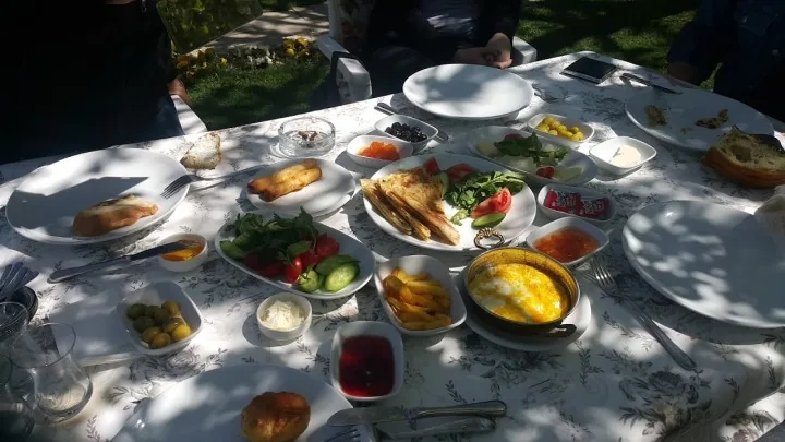 Bahçe Miss Aile Çay Bahçesi - Çankaya kahvaltı mekanı fotoğrafı 2