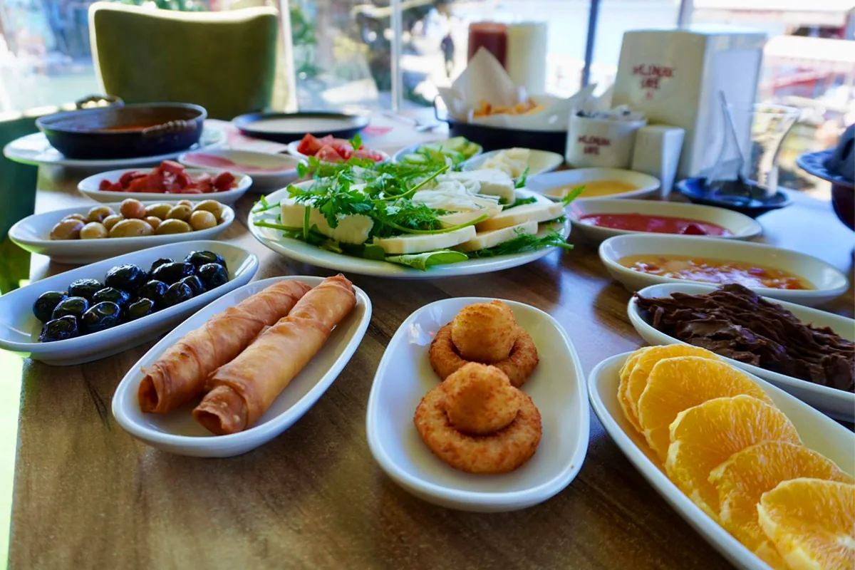 Göksu Salıncak Cafe - Etimesgut kahvaltı mekanı fotoğrafı 2