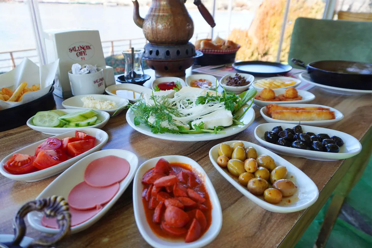 Göksu Salıncak Cafe - Etimesgut kahvaltı mekanı fotoğrafı 3