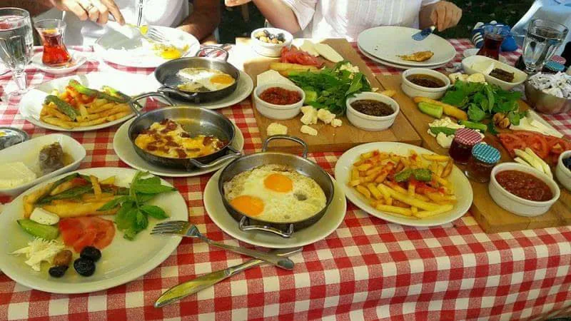 Nazlı Kır Bahçesi - Çankaya, Ankara kahvaltı mekanı