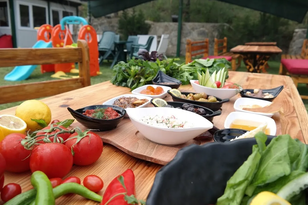 Le Petit Eymir Cafe Restaurant - Çankaya, Ankara kahvaltı mekanı